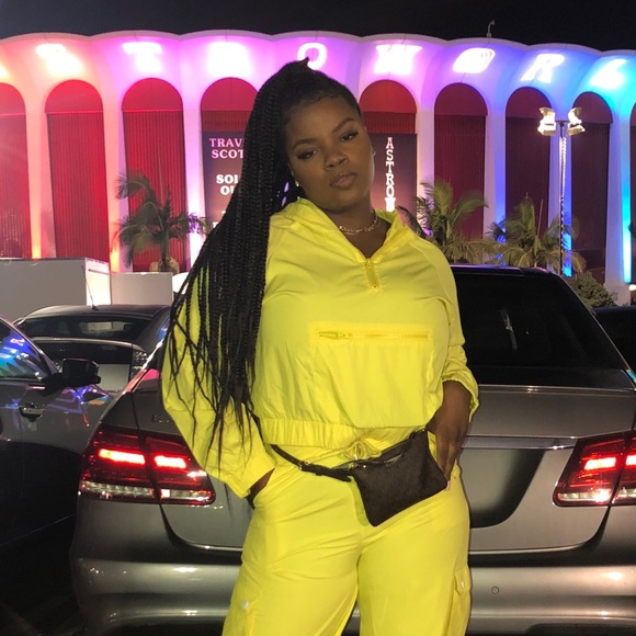 Tracksuit - Picture 2 of 2